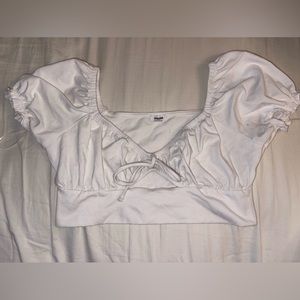 Garage cropped white top